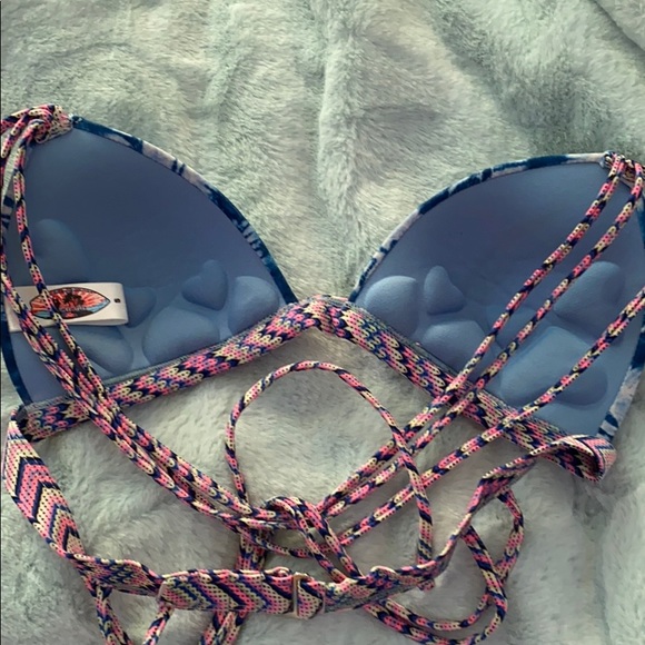 Bathing suit - Picture 3 of 4